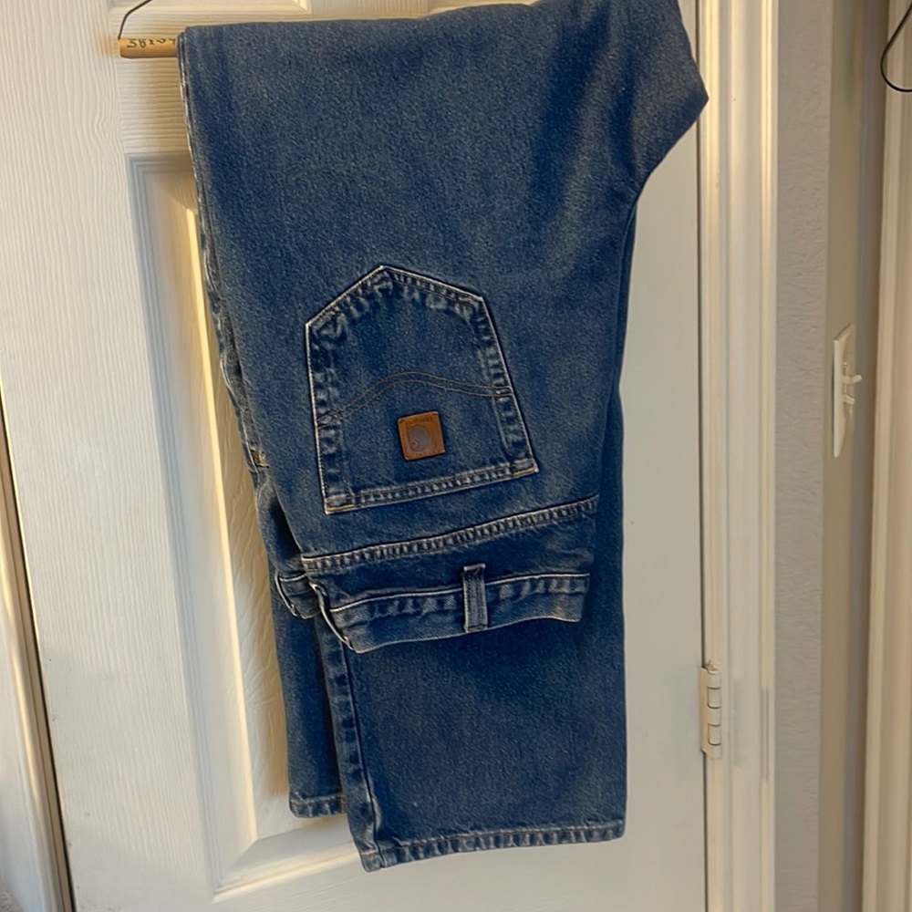 Carhartt men’s relaxed jeans sz 38”x 32” perfect condition $17 !!